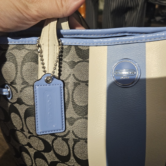 Coach Signature Stripe Coated Canvas Large Shoulder Bag - Picture 2 of 13